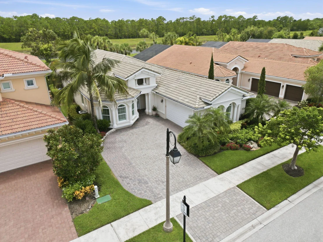 Photo of 260 Carina Drive