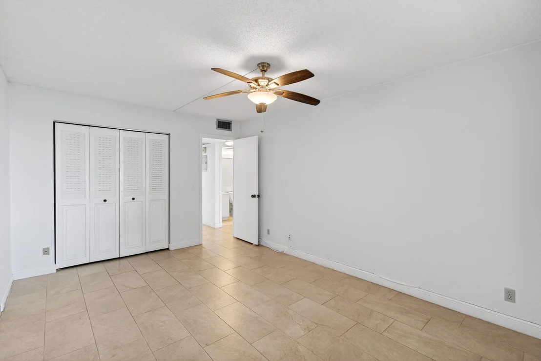 Photo of 1017 Cornwall A