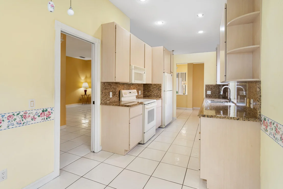Photo of 156 Hampton Circle