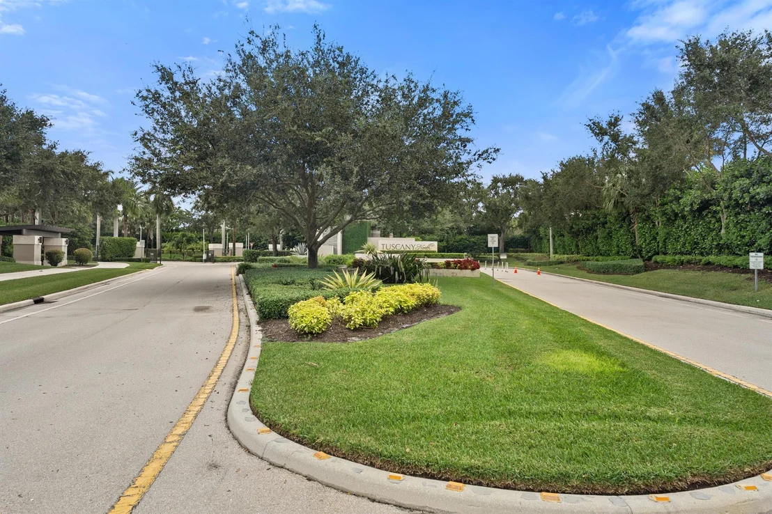Photo of 13739 Moss Agate Avenue