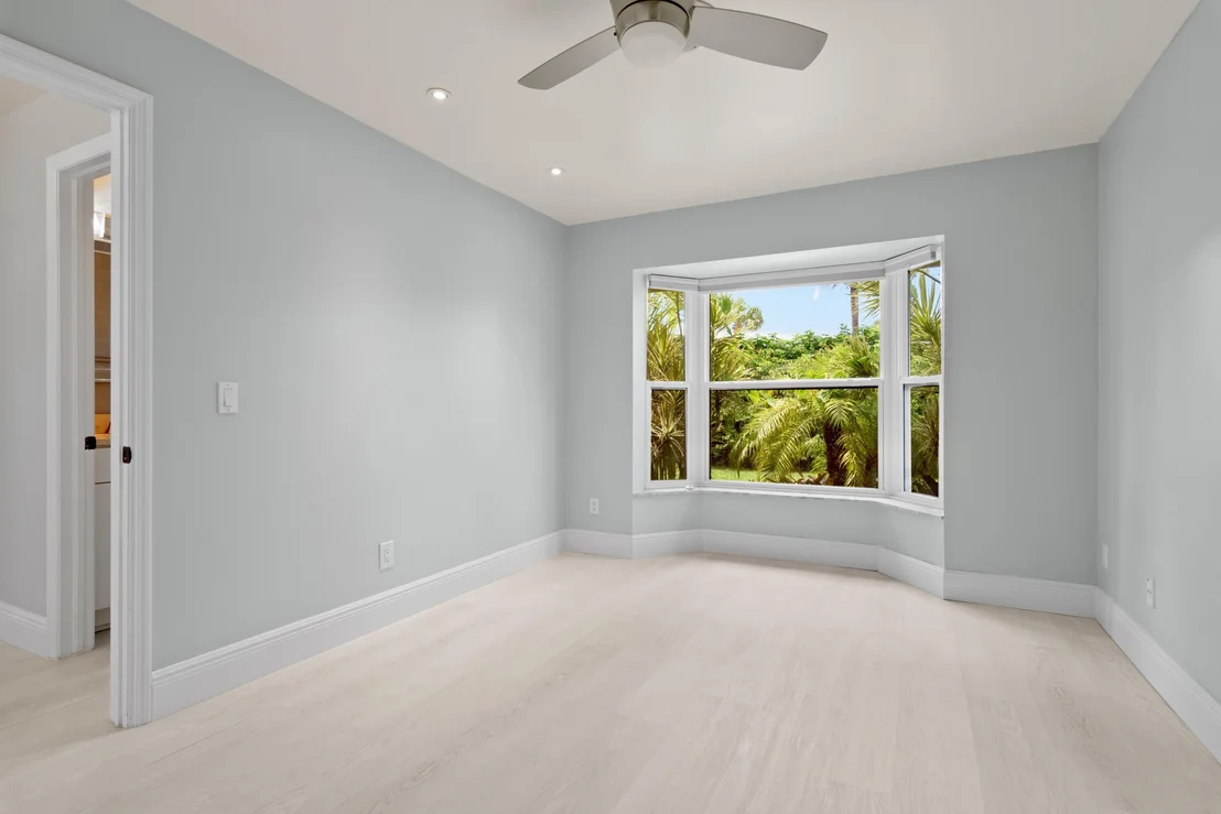 Photo of 1060 Clipper Road