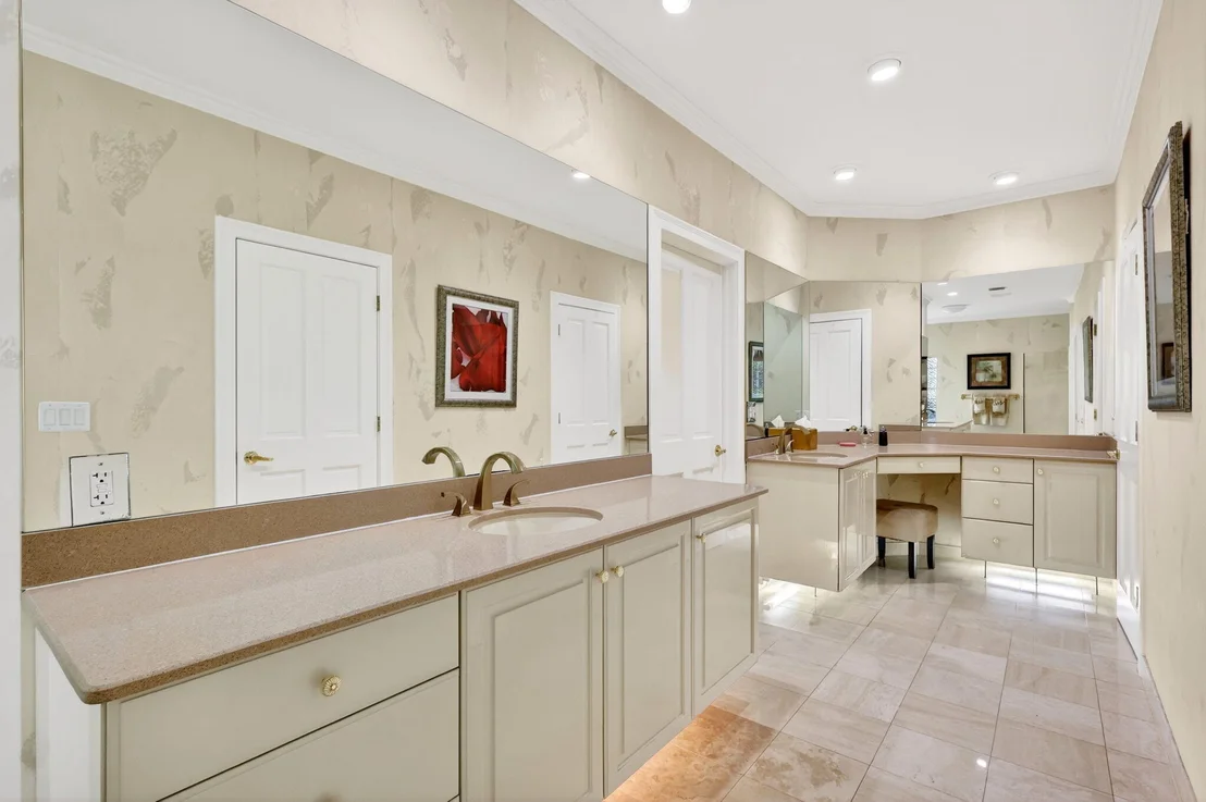 Photo of 6711 SE Barrington Drive