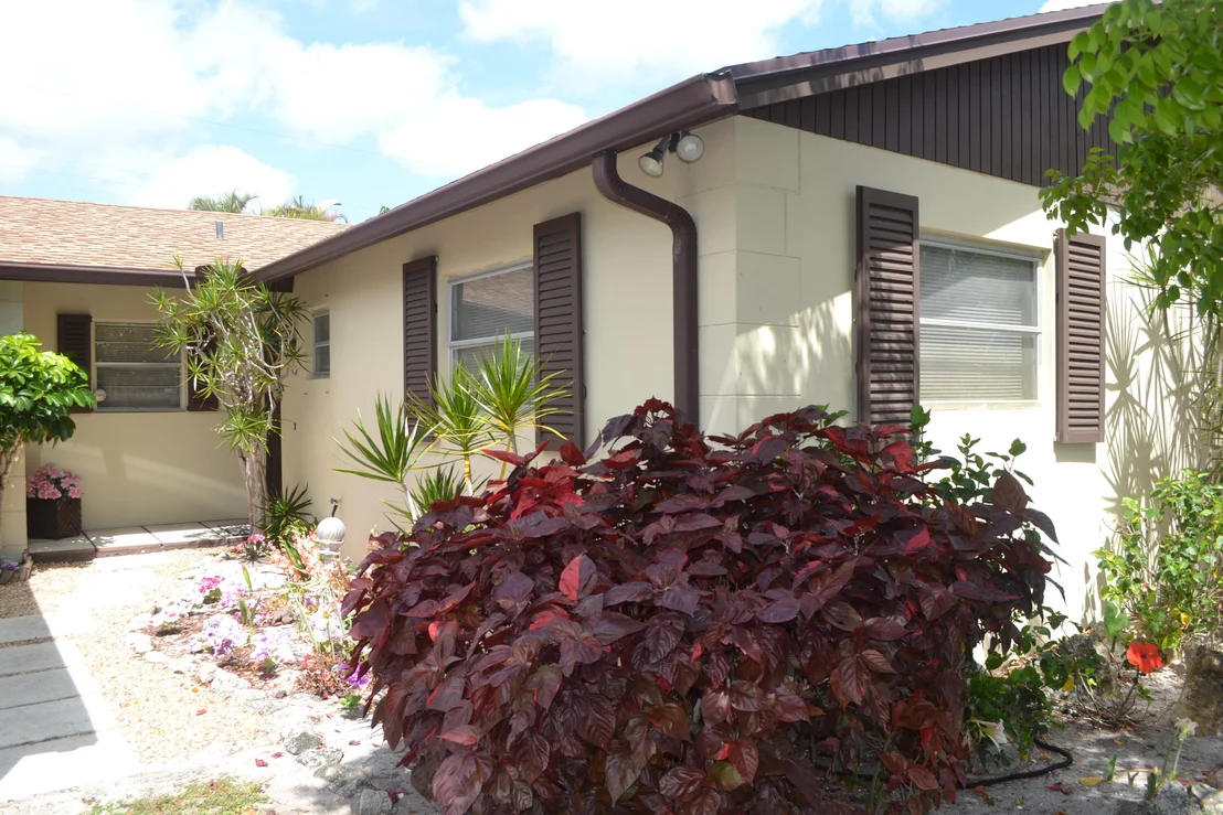 Photo of 1695 Roy Drive
