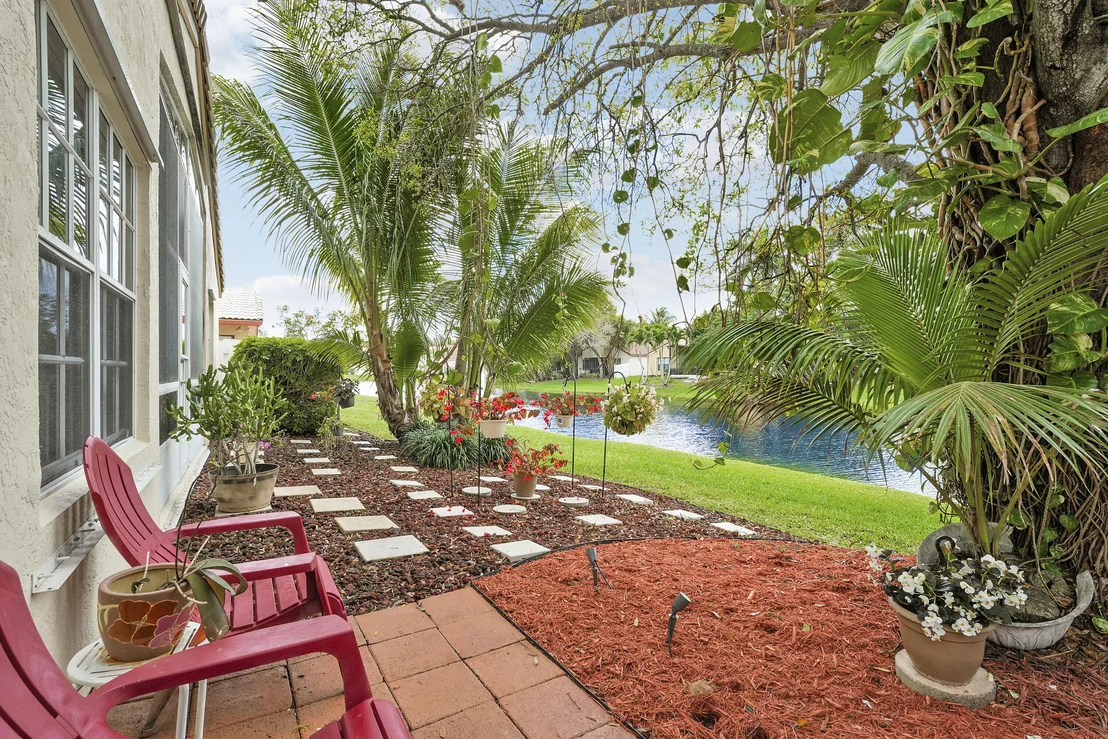 Photo of 5648 American Circle