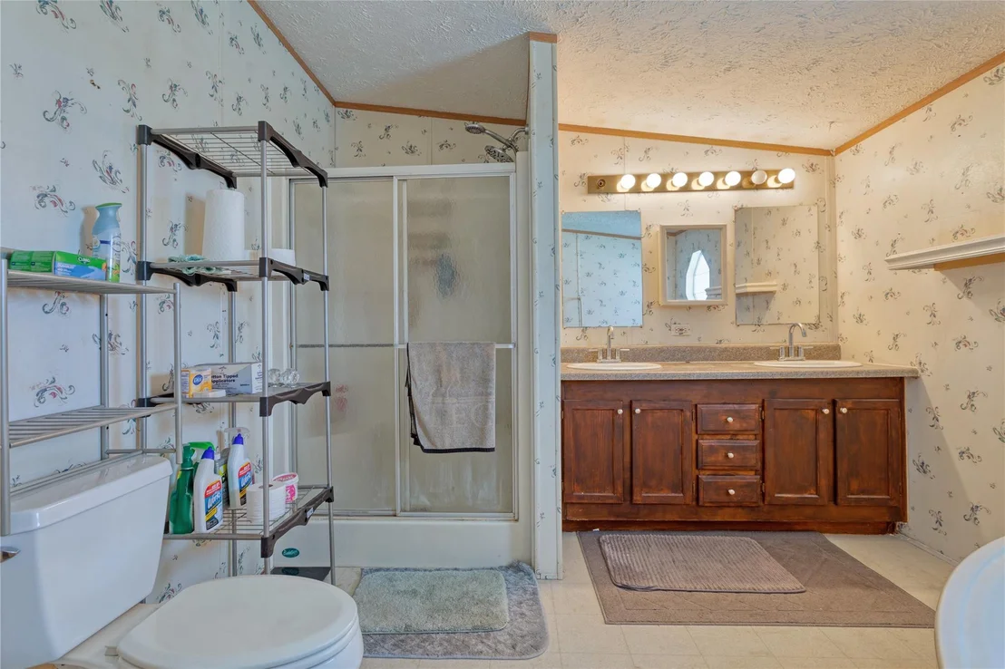 Photo of 14814 Hays Road