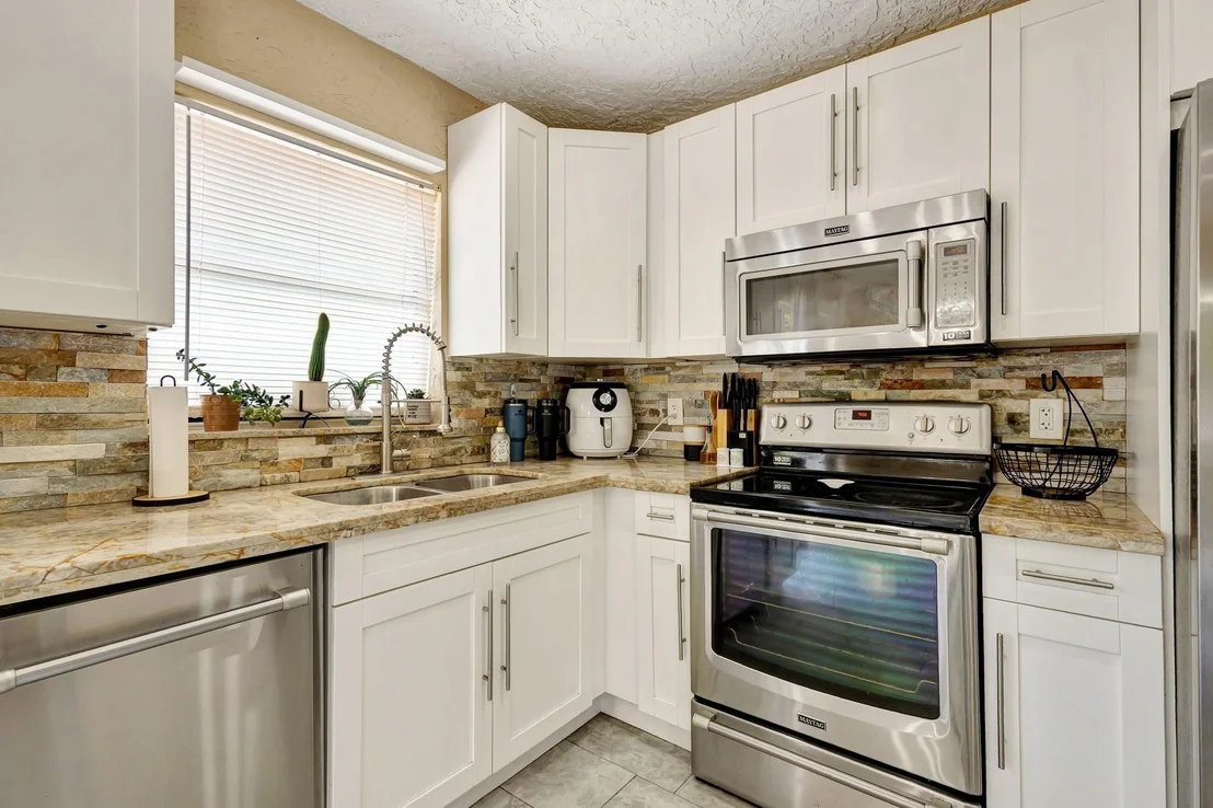 Photo of 2543 Dolphin Drive