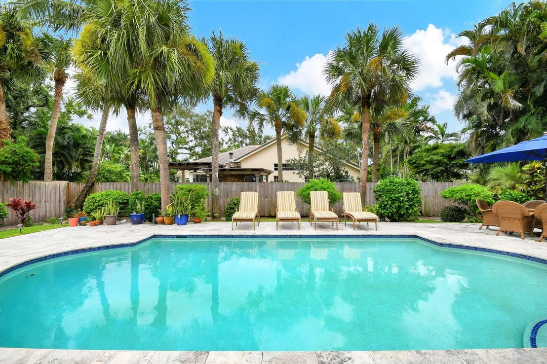 Photo of 2773 Hampton Circle S