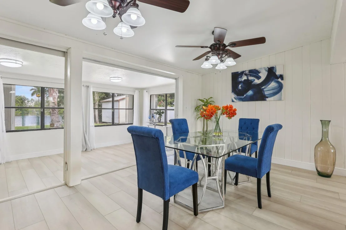 Photo of 220 Greenbrier Drive