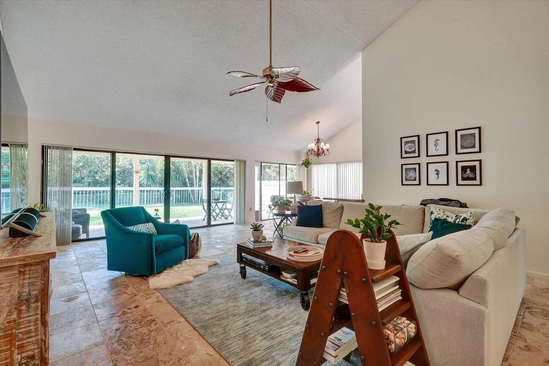 Photo of 316 River Edge Road