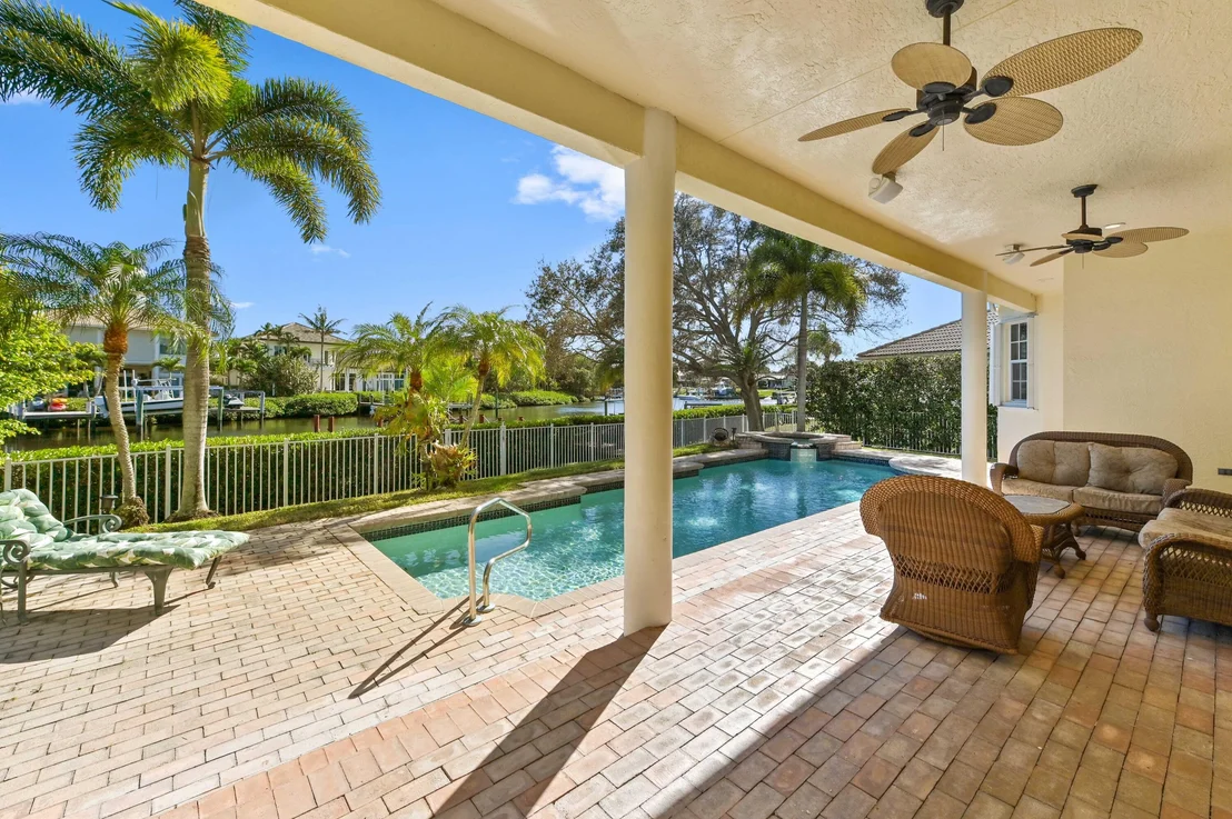 Photo of 8817 SE Compass Island Way