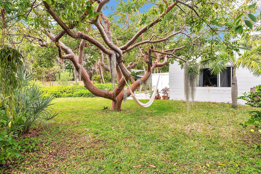 Photo of 12 E Ocean Avenue