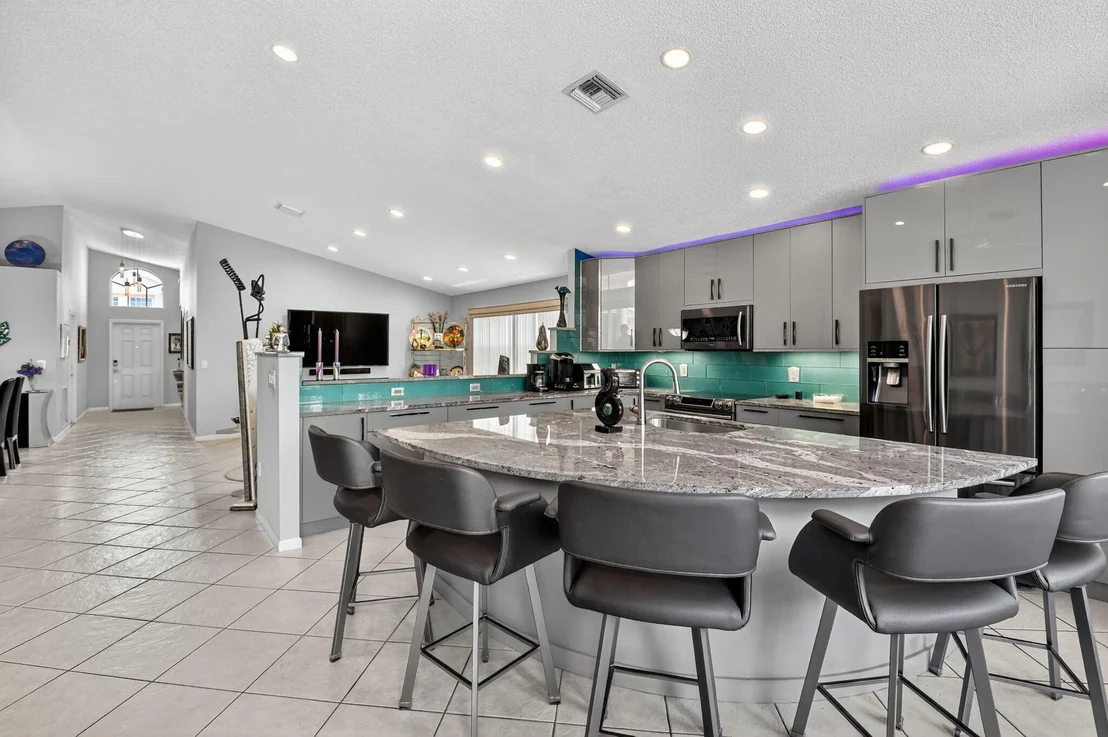 Photo of 7844 Ambleside Way