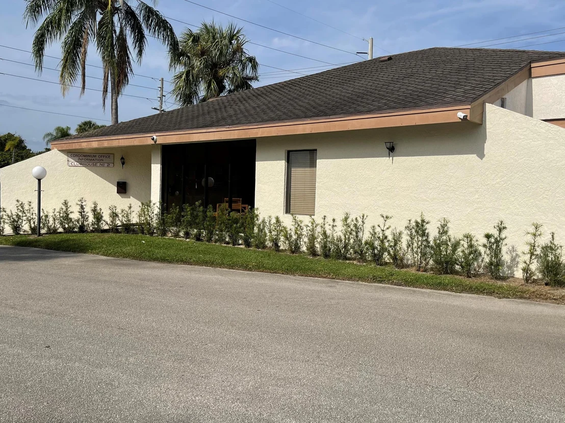 Photo of Unit A30 at 950 S Kanner Highway