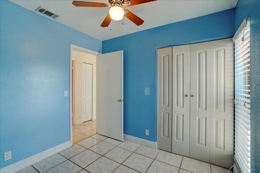 Photo of 4388 Mediterranean Road