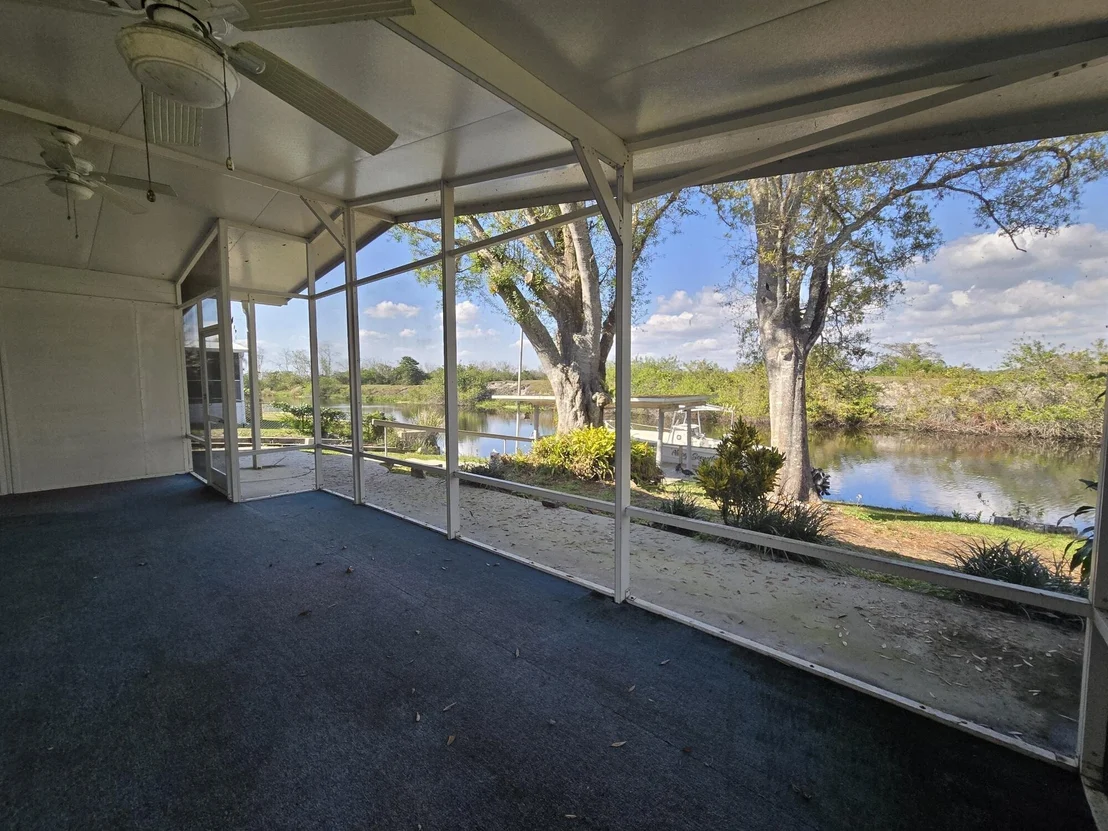 Photo of 2911 SE 18th Court