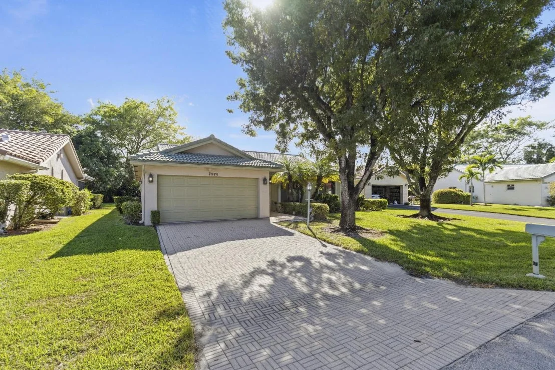 Photo of 7974 Cloverfield Circle