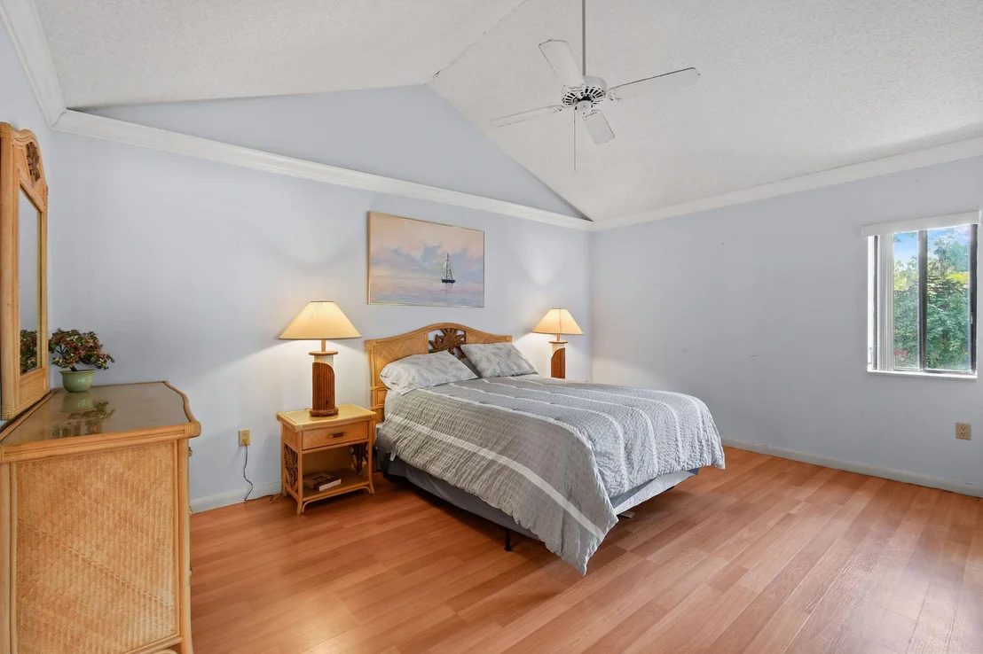Photo of 160 Cape Pointe Circle