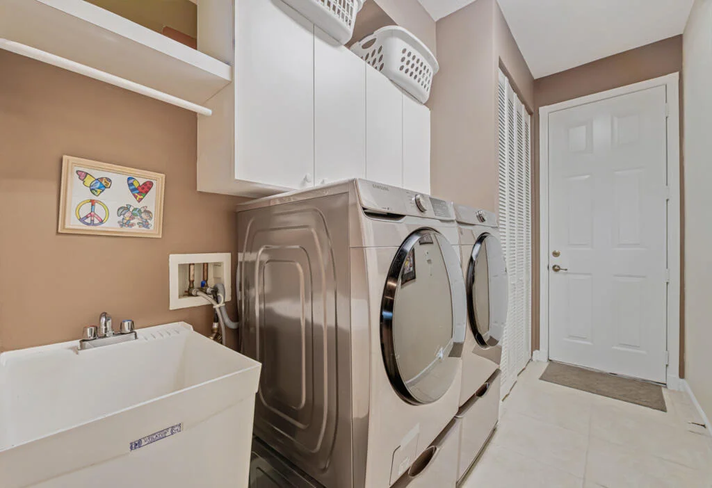 Photo of 9433 Lantern Bay Circle