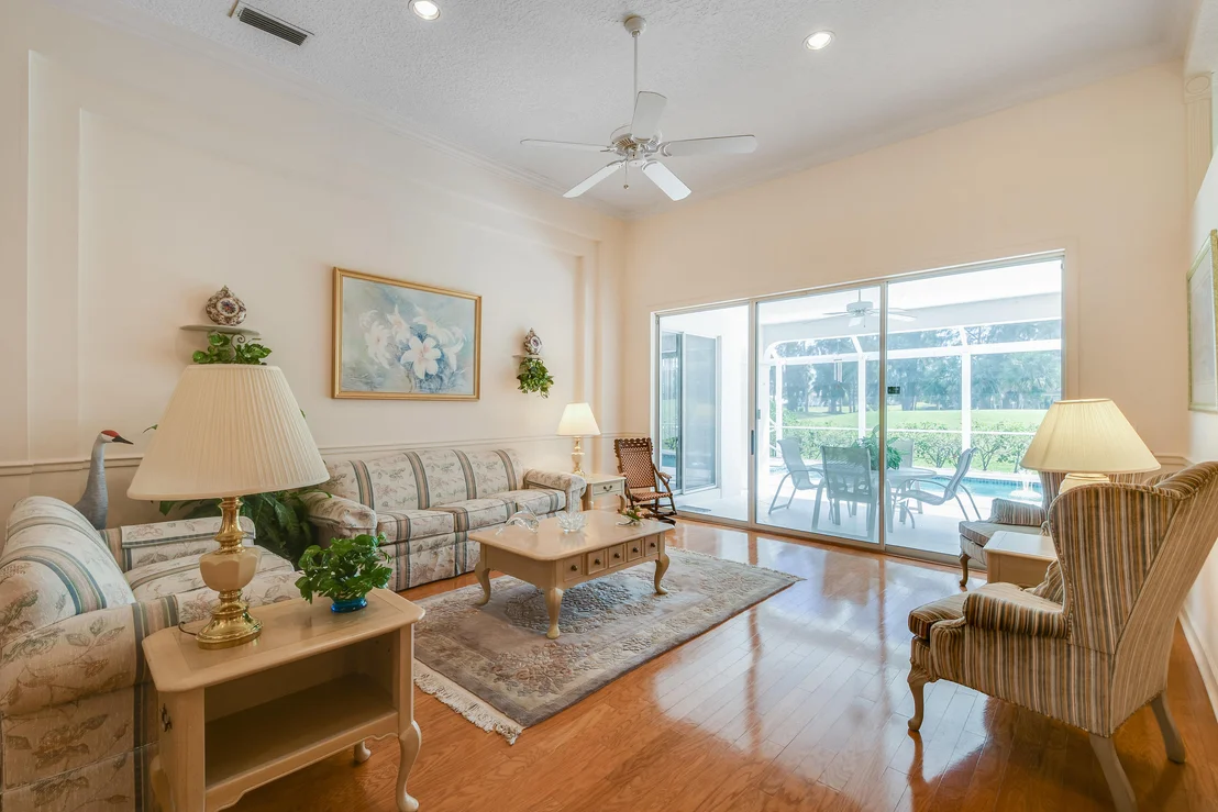 Photo of 224 Eagleton Estate Boulevard