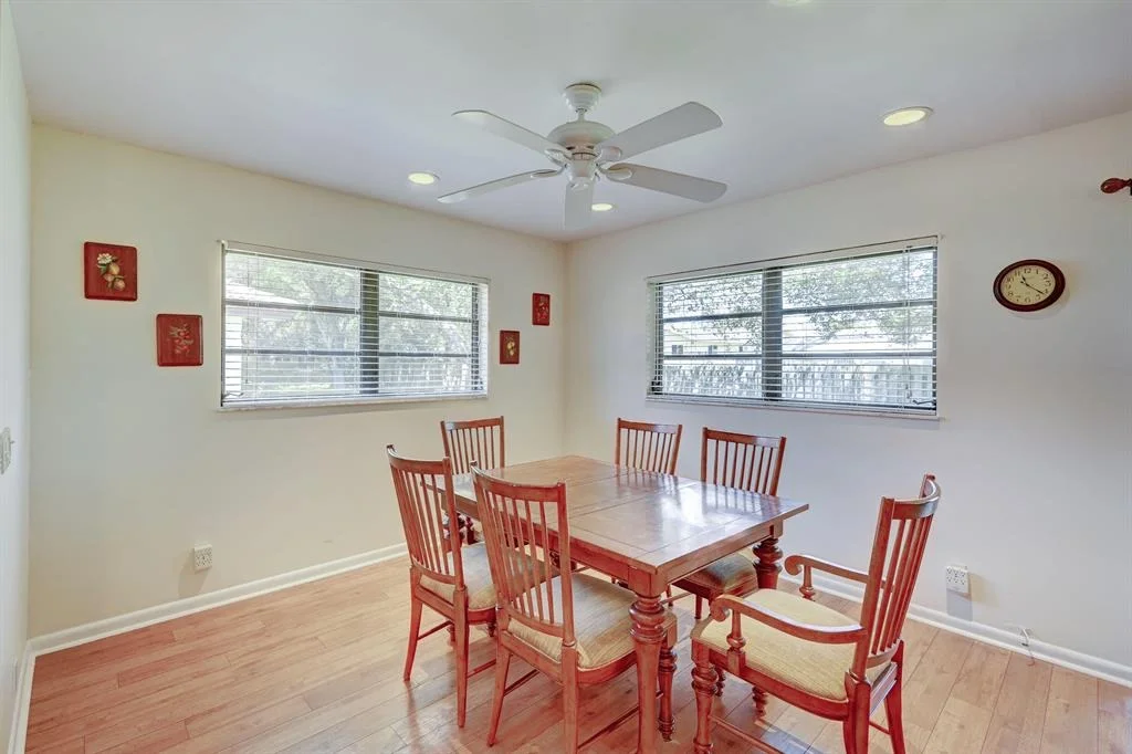 Photo of 333 Knob Hill Boulevard