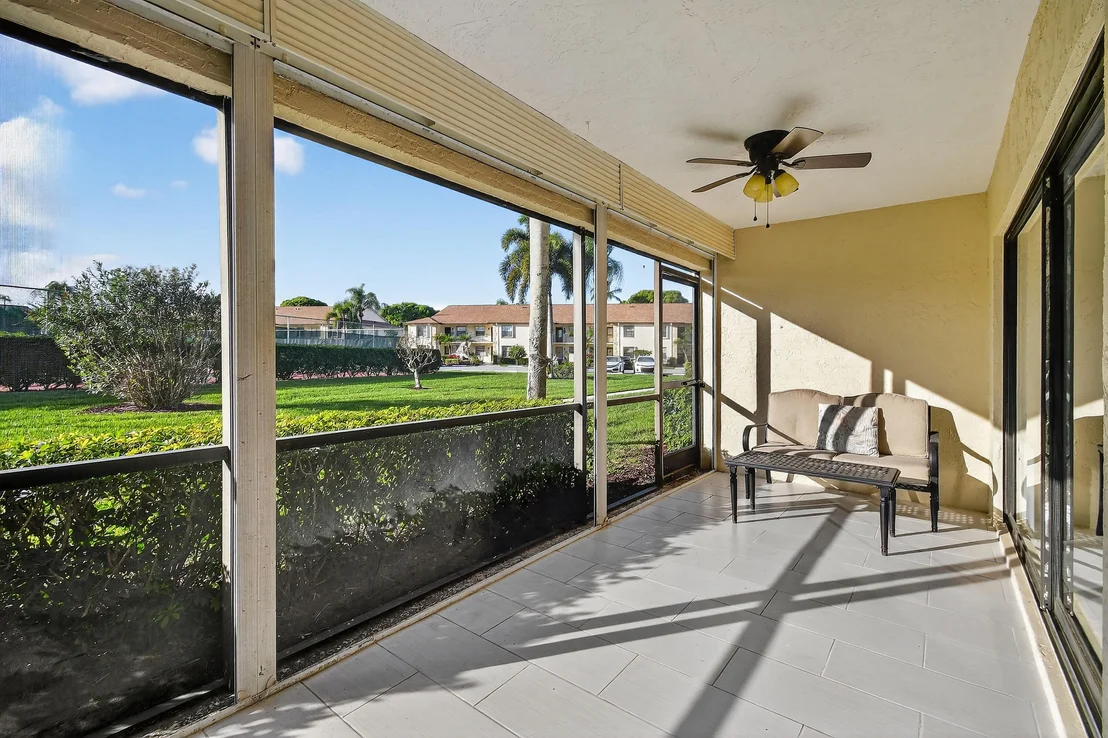 Photo of Unit C at 901 Pinecrest Circle