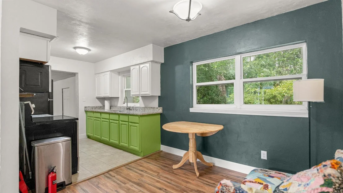 Photo of 1015 SE 10th Terrace