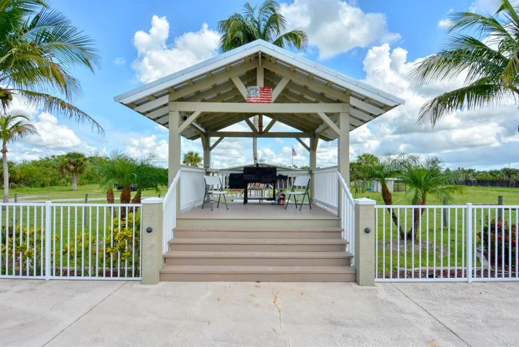 Photo of 17600 Pineapple Lane