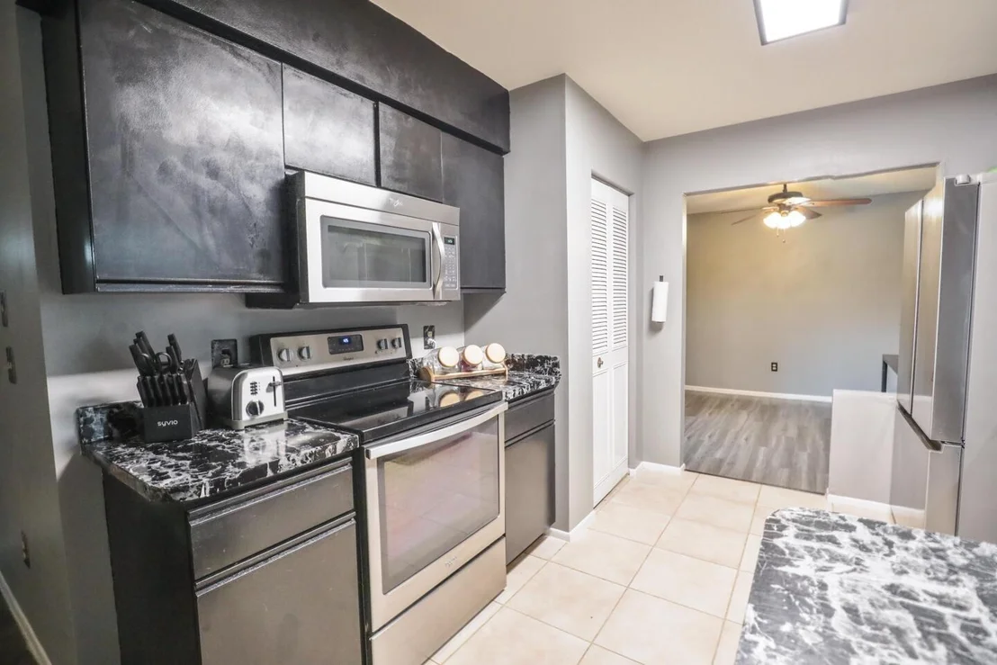 Photo of 6103 Palm Drive