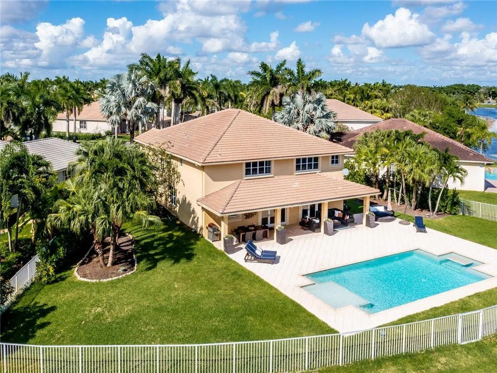 Photo of 2102 Quail Roost Drive