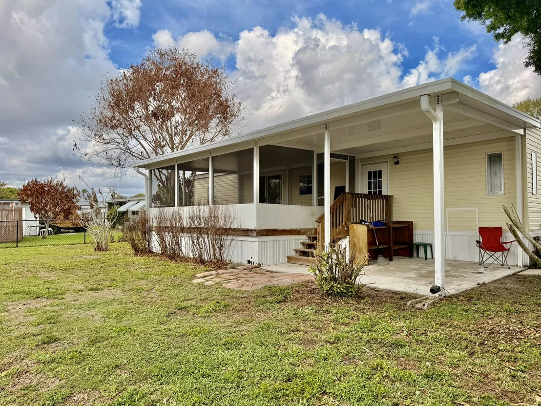 Photo of 1088 Peach Street