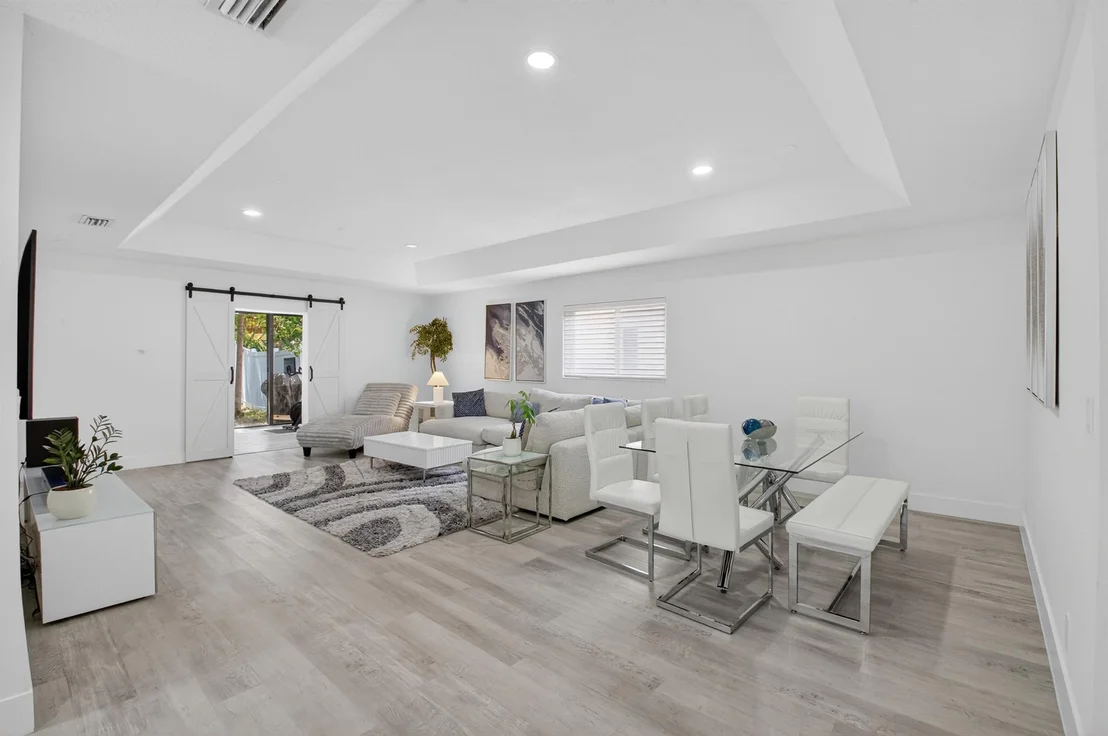 Photo of 9156 Pine Springs Drive