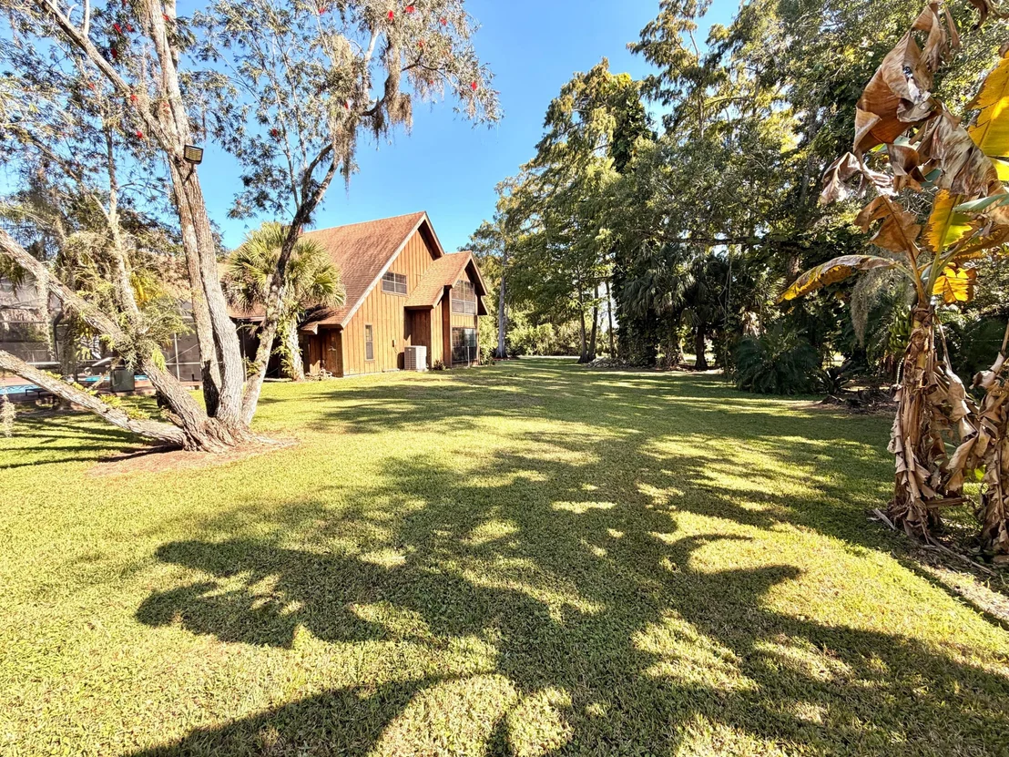 Photo of 505 SE 18th Way
