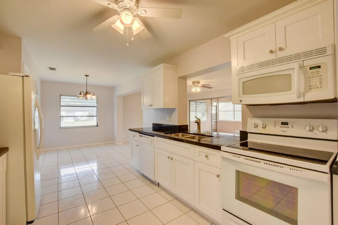 Photo of 7304 Pineneedle Lane