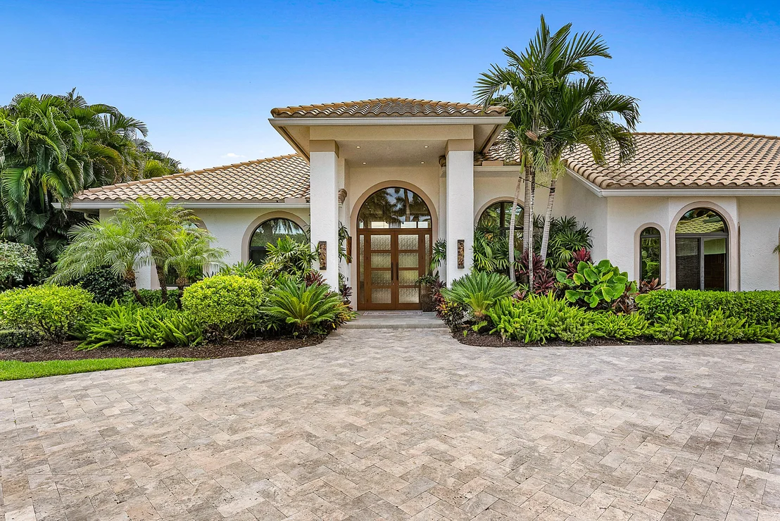 Photo of 16671 Meadow Creek Circle