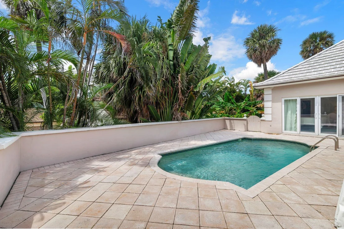 Photo of 6700 N Ocean Boulevard