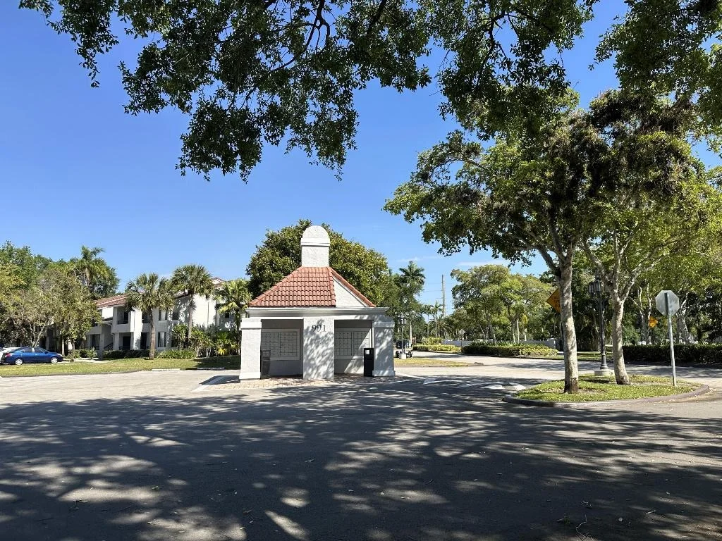 Photo of Unit 4201 at 931 Lyons Road