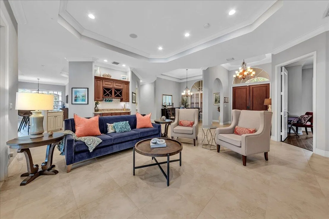 Photo of 378 Squire Drive