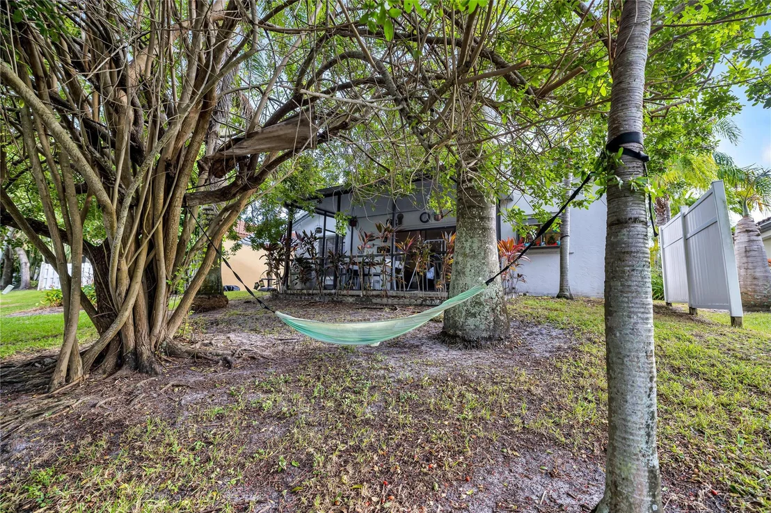 Photo of 5568 American Circle