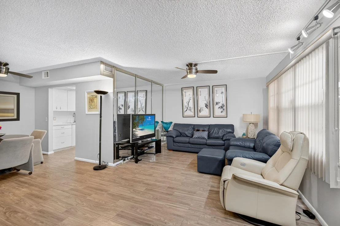 Photo of 3030 Wolverton B