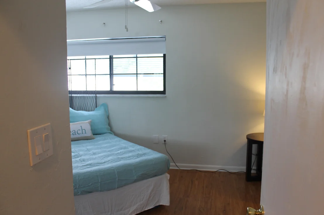 Photo of 945 NW Le Grace Circle