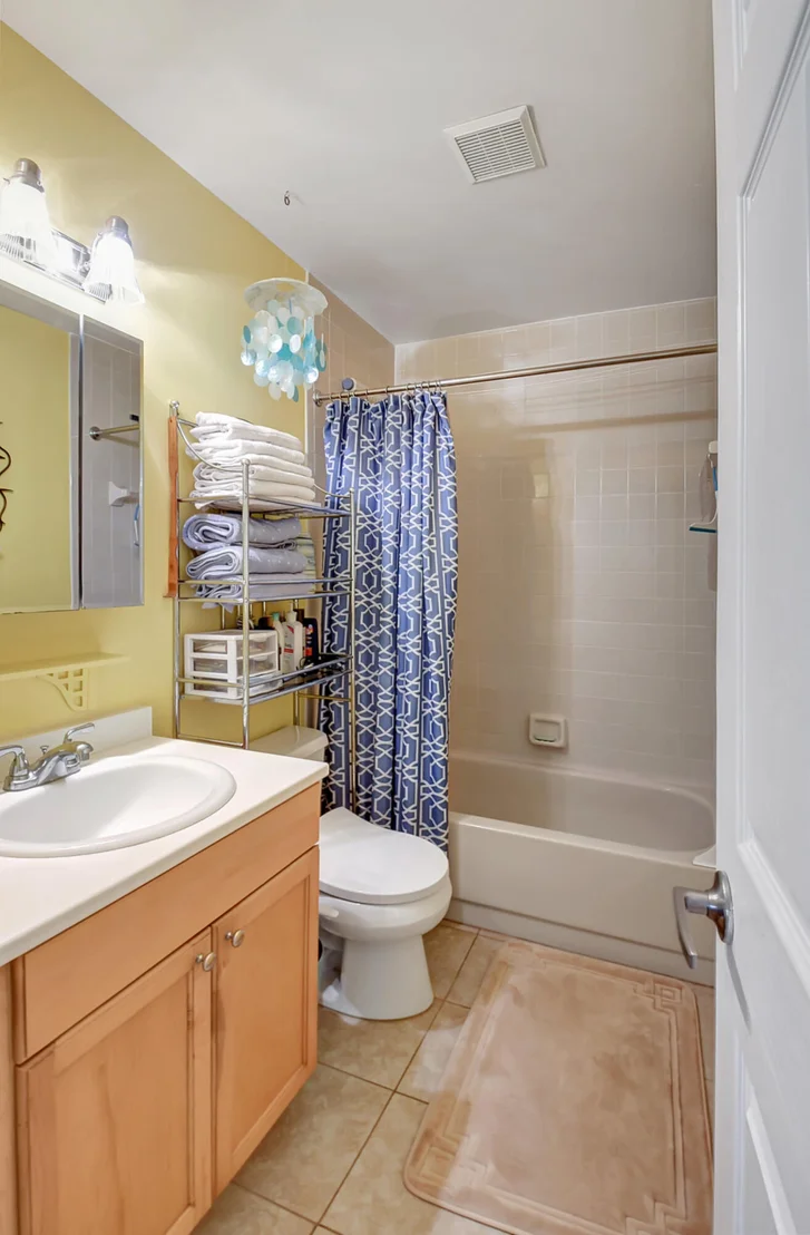 Photo of Unit 512 at 512 Meadows Circle
