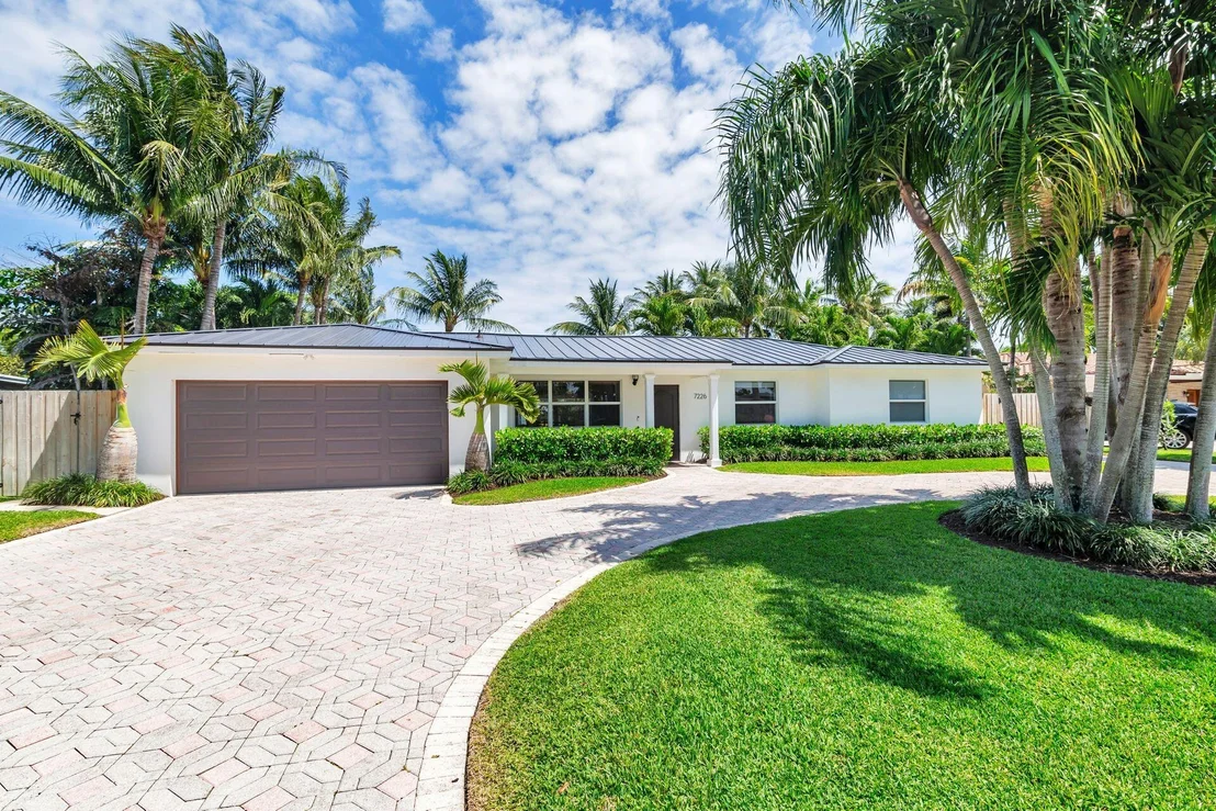 Photo of 7226 Pine Tree Lane