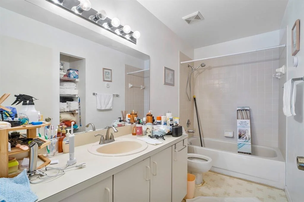 Photo of 5940 Strawberry Lakes Circle
