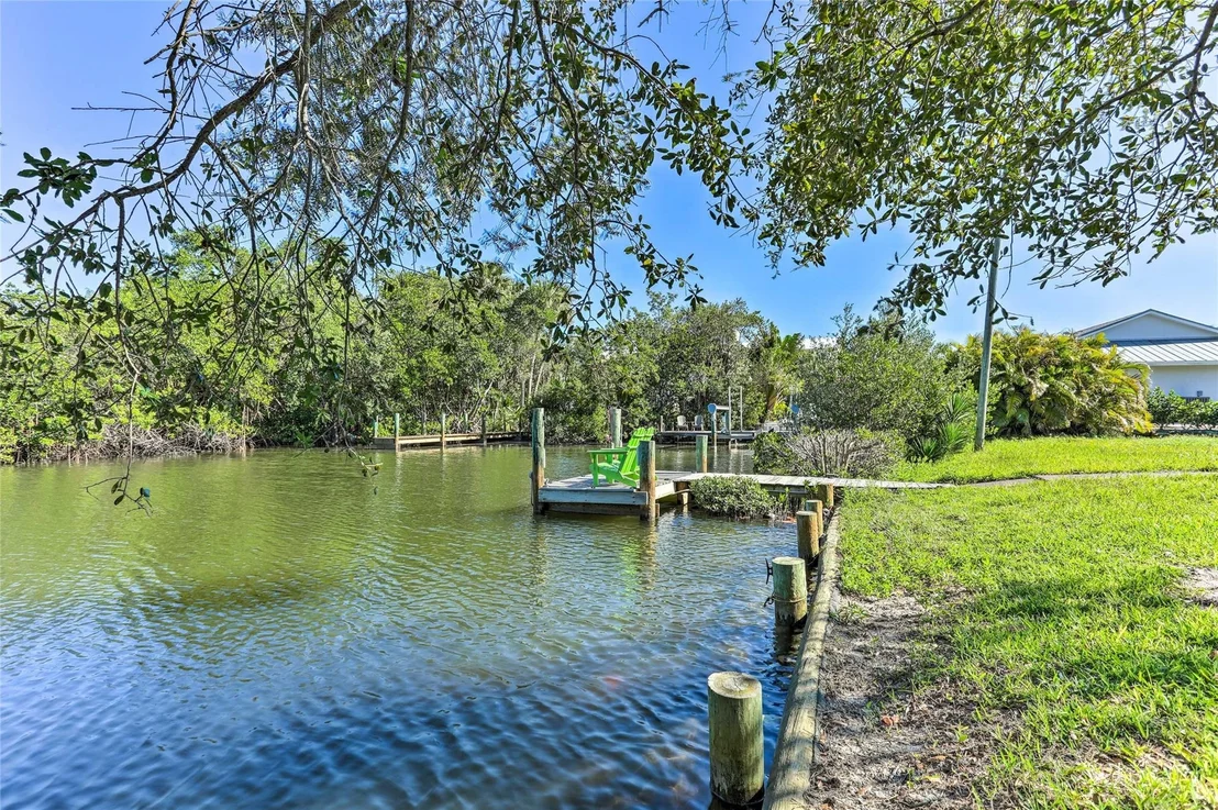 Photo of 928 Jackson Way