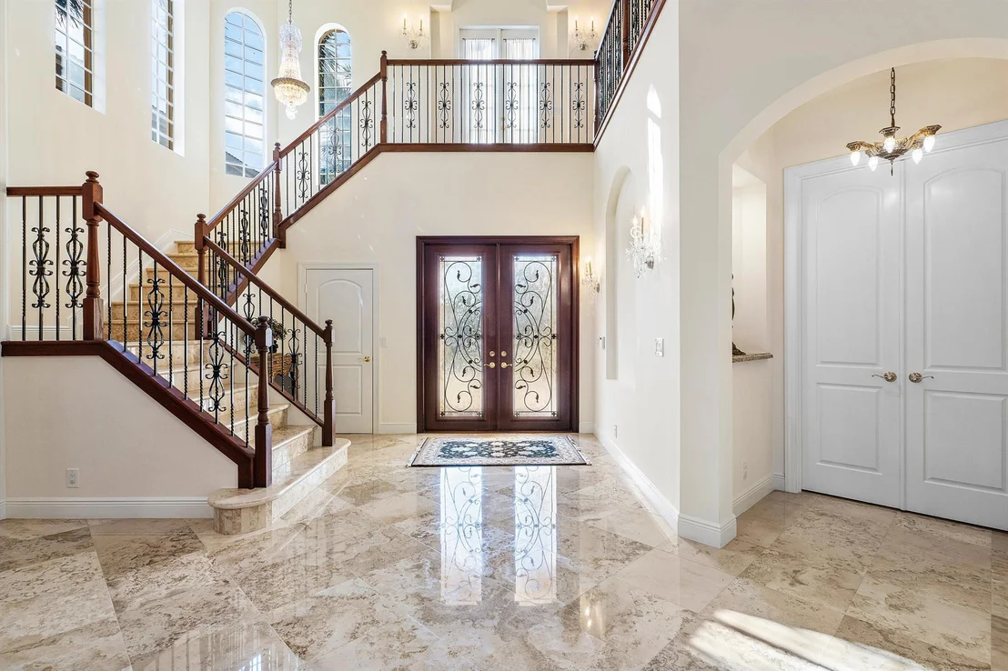 Photo of 8161 Valhalla Drive