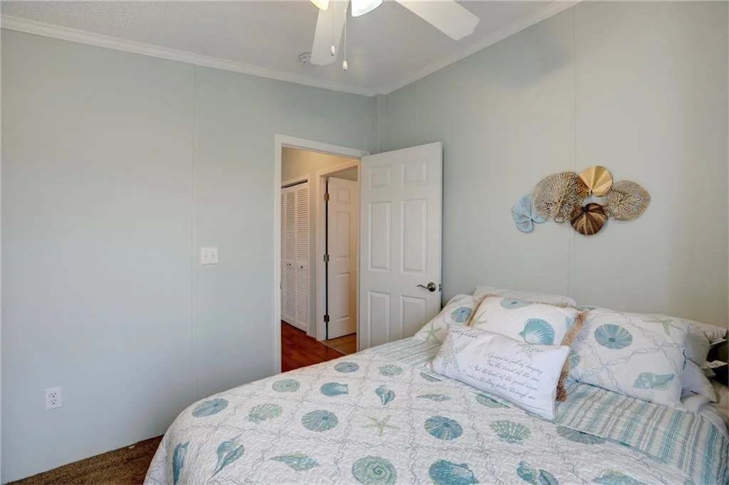 Photo of 646 Barefoot Boulevard
