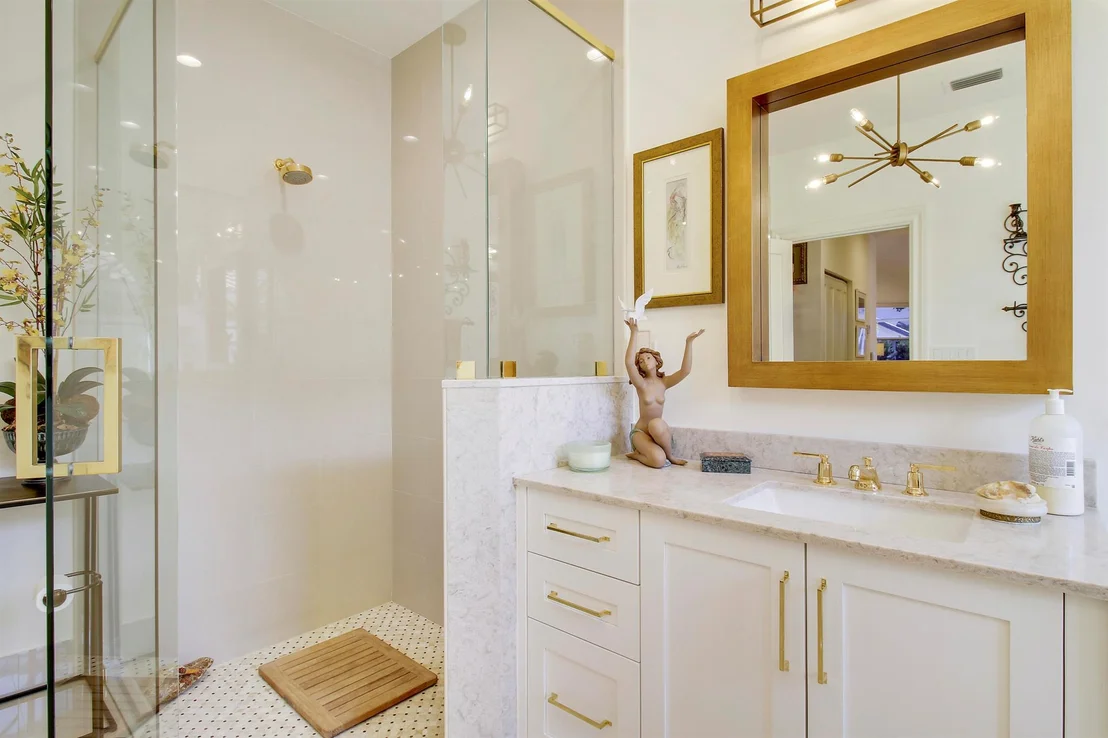 Photo of 7618 La Corniche Circle