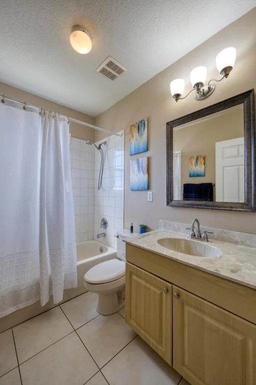 Photo of 416 Circle Drive S