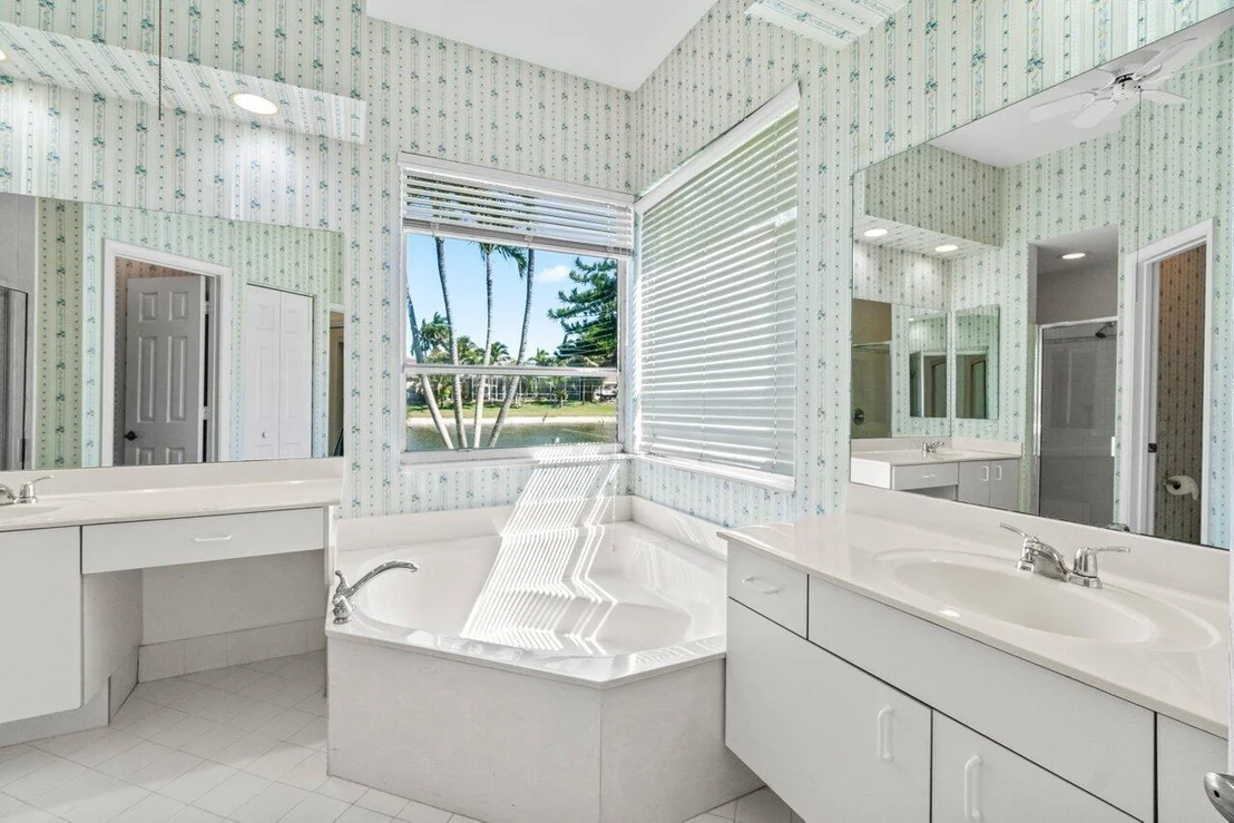 Photo of 12811 Hyland Circle