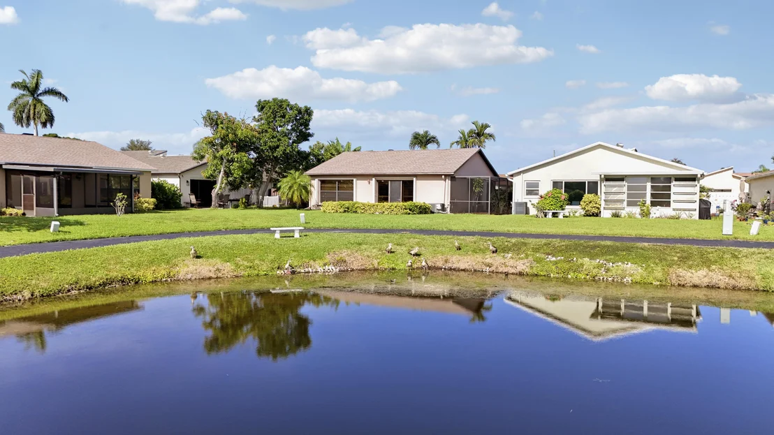 Photo of 5481 Mirror Lakes Boulevard